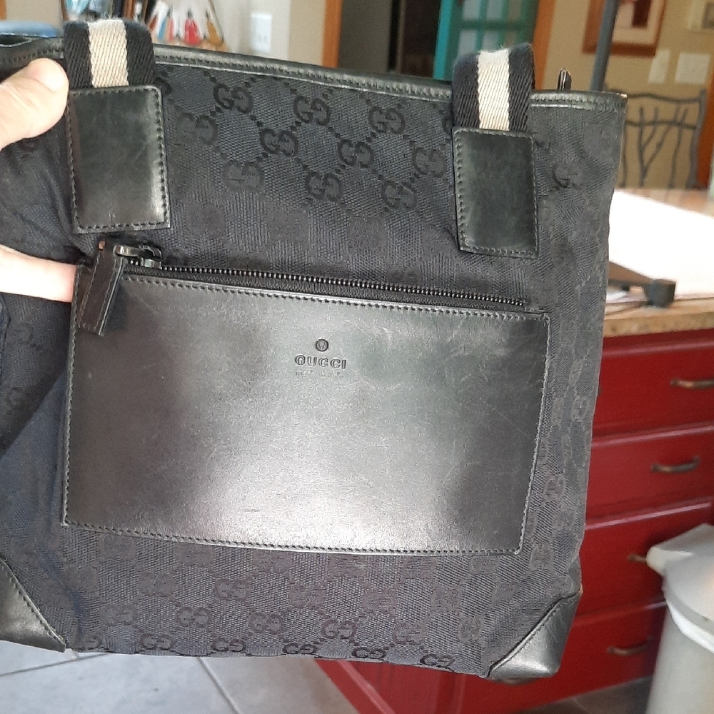 Gucci Black Lea Bag with Silver Hardware - Picture 11 of 13